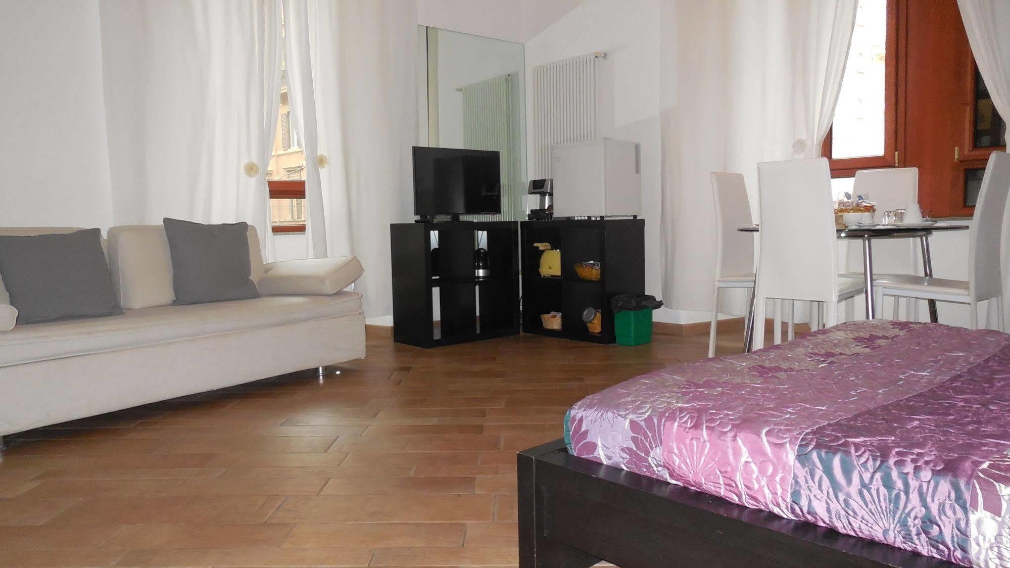 Tridente Rooms Roma Ngoại thất bức ảnh
