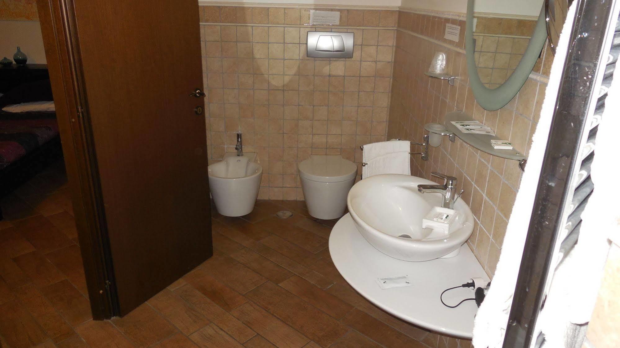 Tridente Rooms Roma Ngoại thất bức ảnh